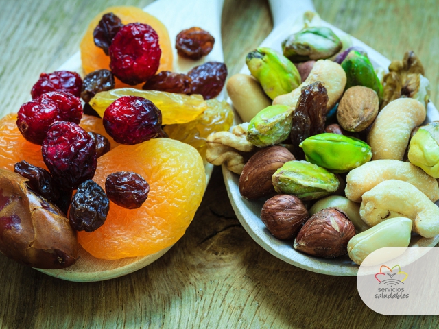 ¿Sabías que... hay una gran diferencia entre las frutas desecadas y los frutos secos?